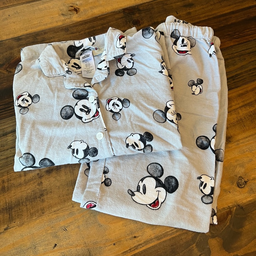 Pottery Barn Teen Disney Mickey Mouse Flannel Pajama Set